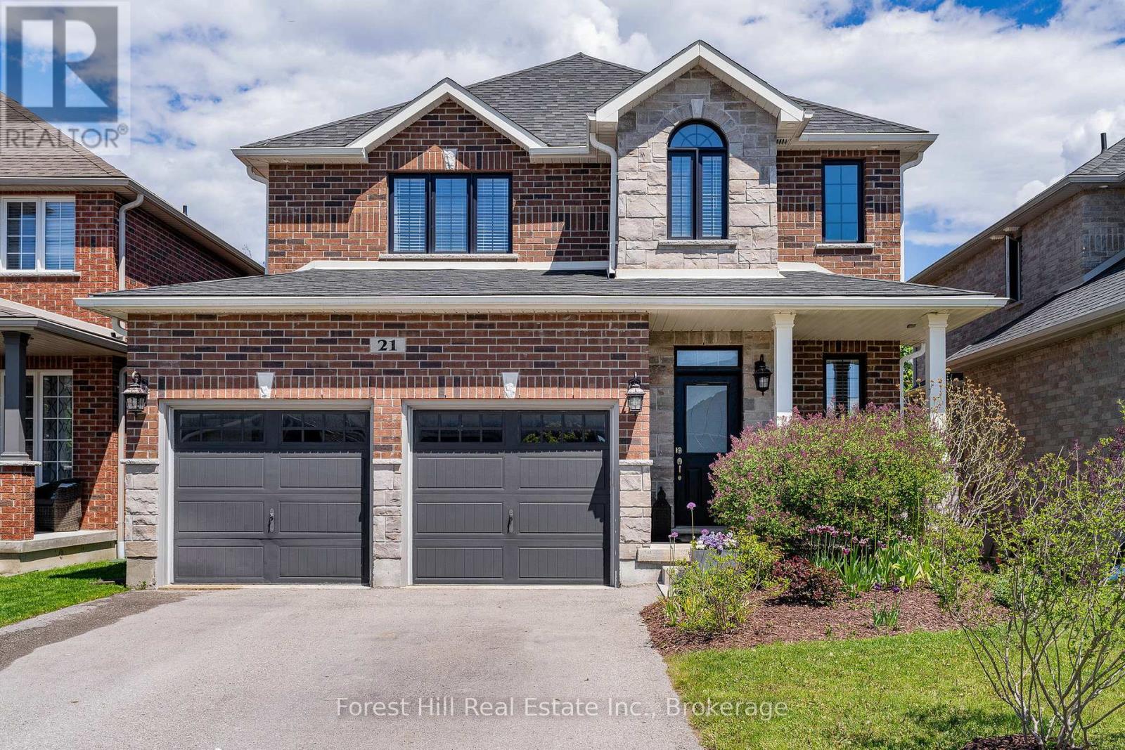 Photo 1 of 21 Marta Crescent, Barrie ON