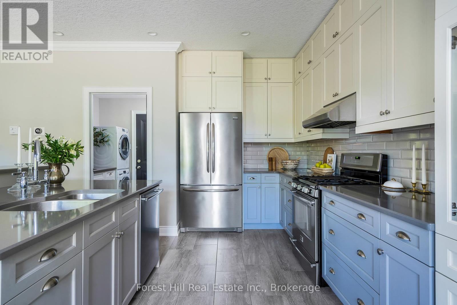 Photo 17 of 21 Marta Crescent, Barrie ON