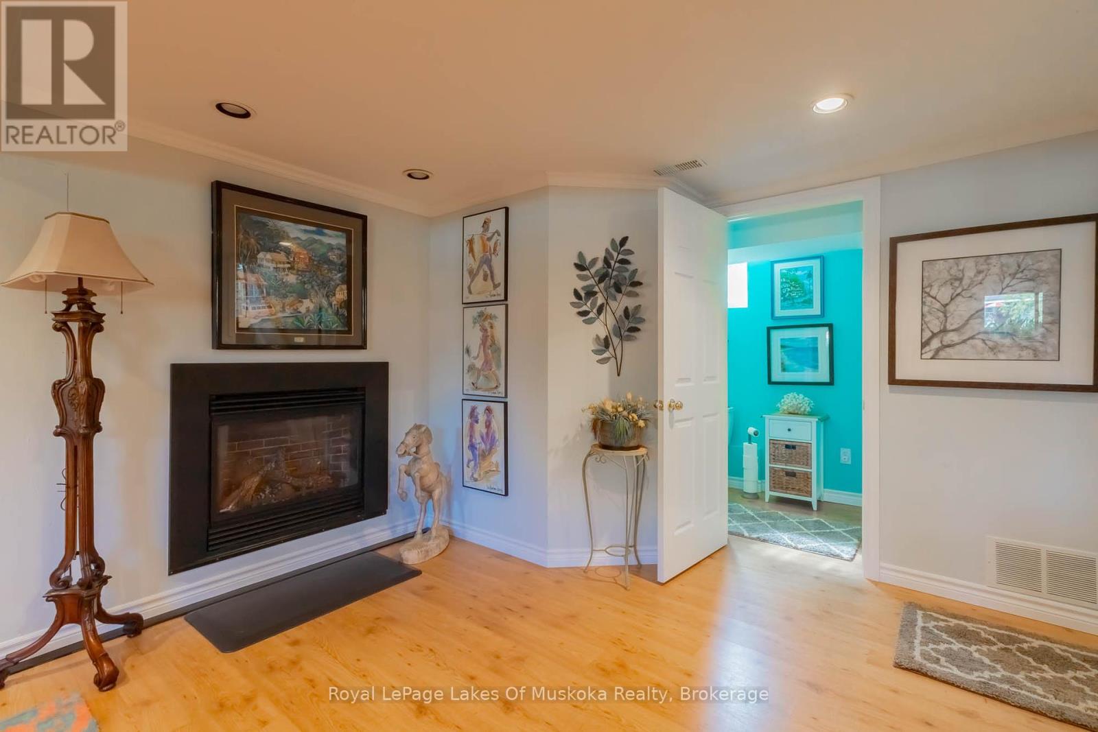 Photo 28 of 11 Meadow Park Drive, Huntsville ON