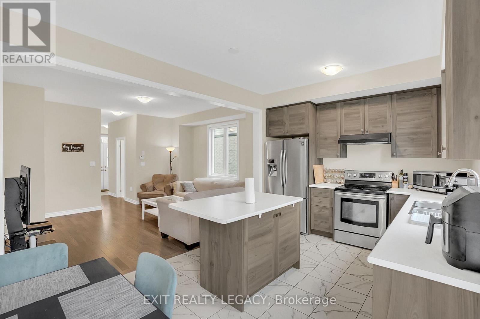 Photo 10 of 15 Sun Haven Lane, Thorold ON