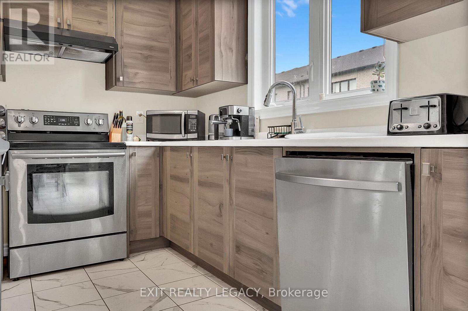 Photo 14 of 15 Sun Haven Lane, Thorold ON