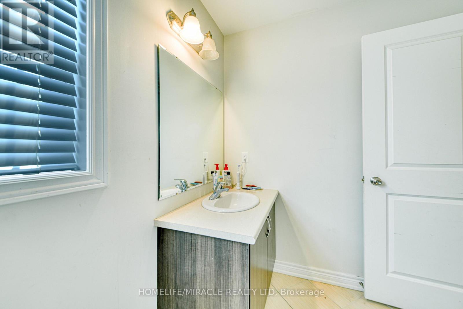 Photo 28 of 56 Flitton Avenue, Peterborough ON