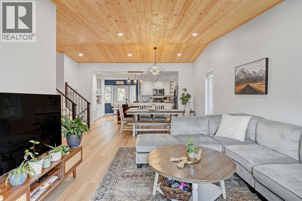 Photo 6 of 10302 82 Avenue, Grande Prairie AB