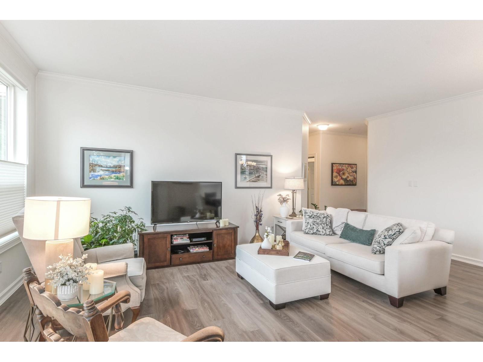 Photo 3 of 301 2772 Clearbrook Road, Abbotsford BC