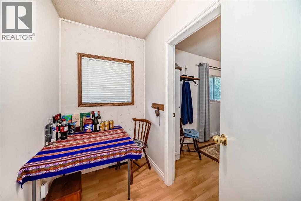 Photo 24 of 8624 33 Avenue Nw, Calgary AB