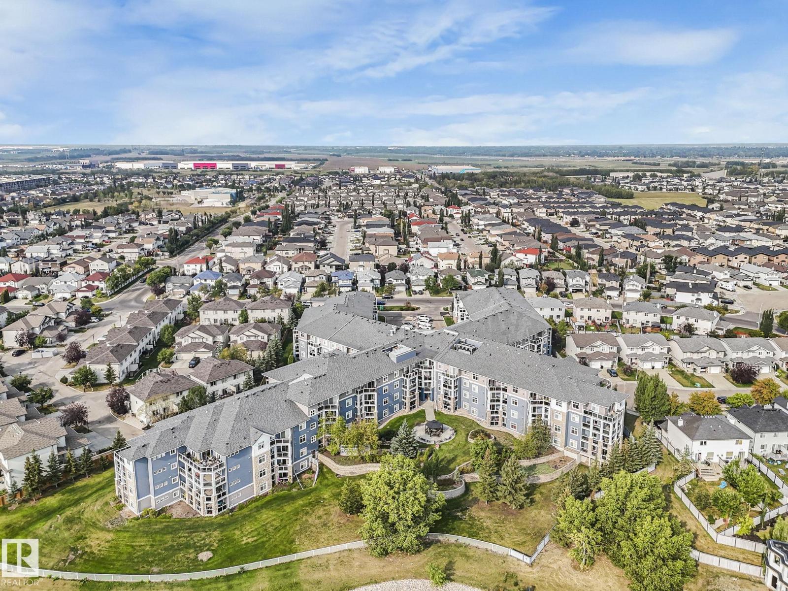 Photo 35 of 332 16035 132 St Nw, Edmonton AB