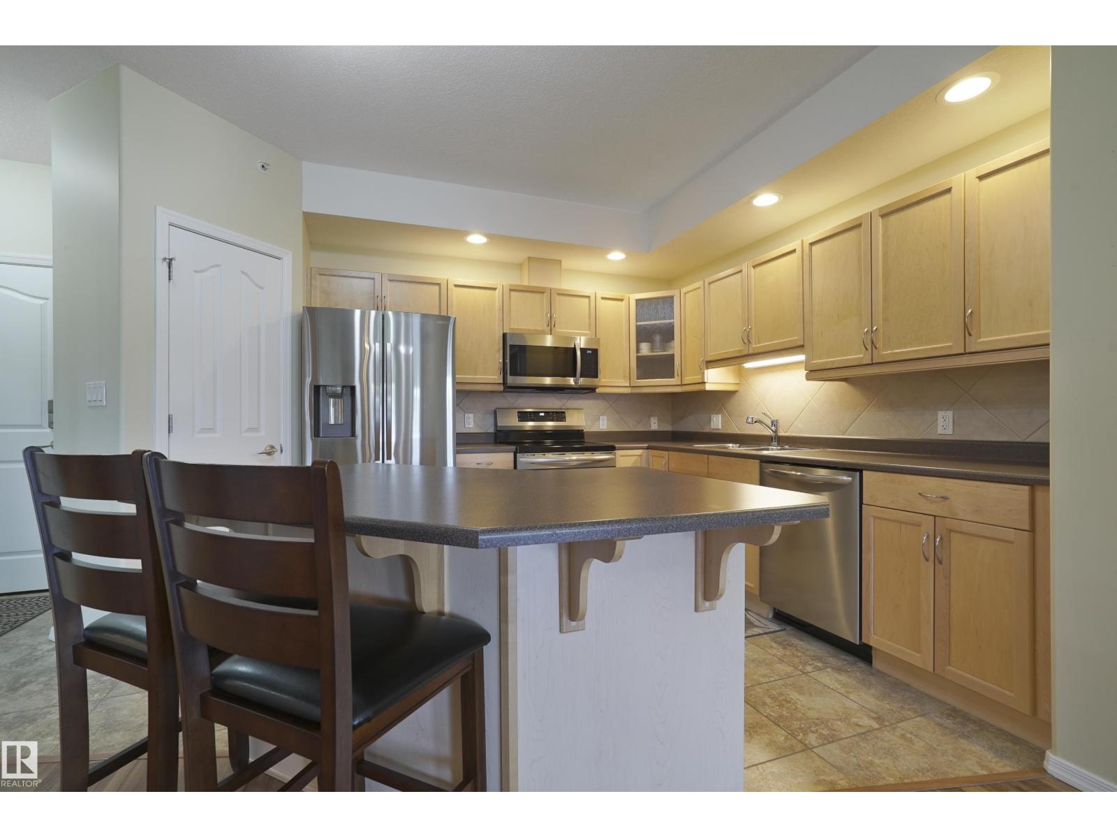 Photo 3 of 402 1320 Rutherford Rd Sw, Edmonton AB