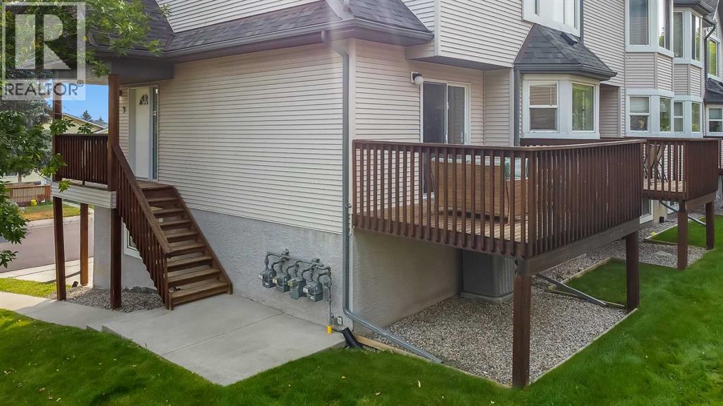 Photo 36 of 9 Sandarac Way Nw, Calgary AB
