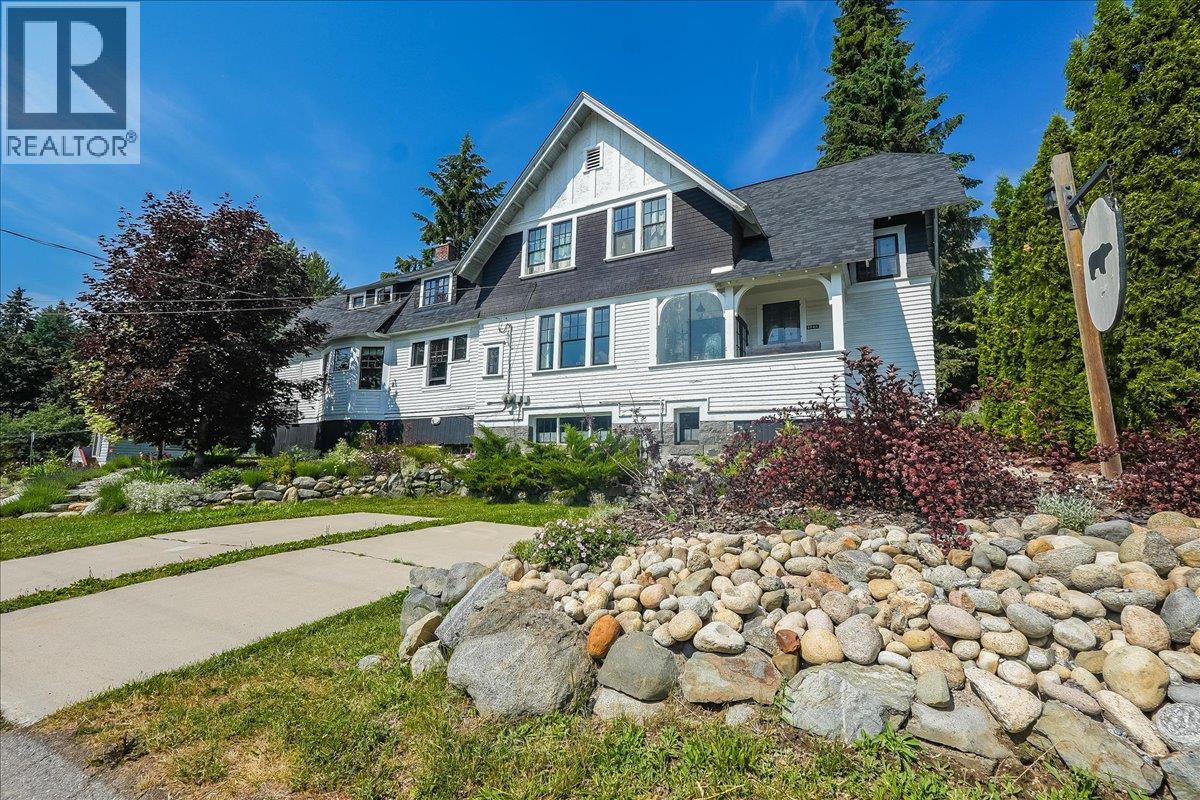 1345 Spokane Street, Rossland