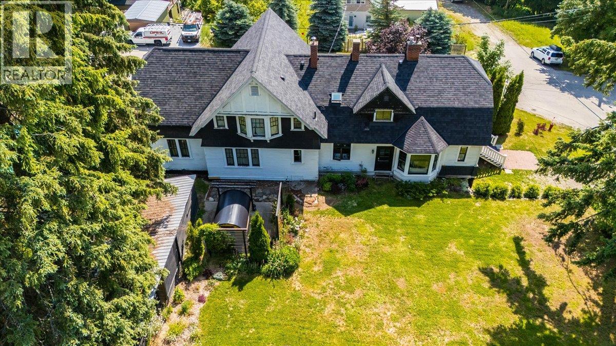 1345 Spokane Street, Rossland