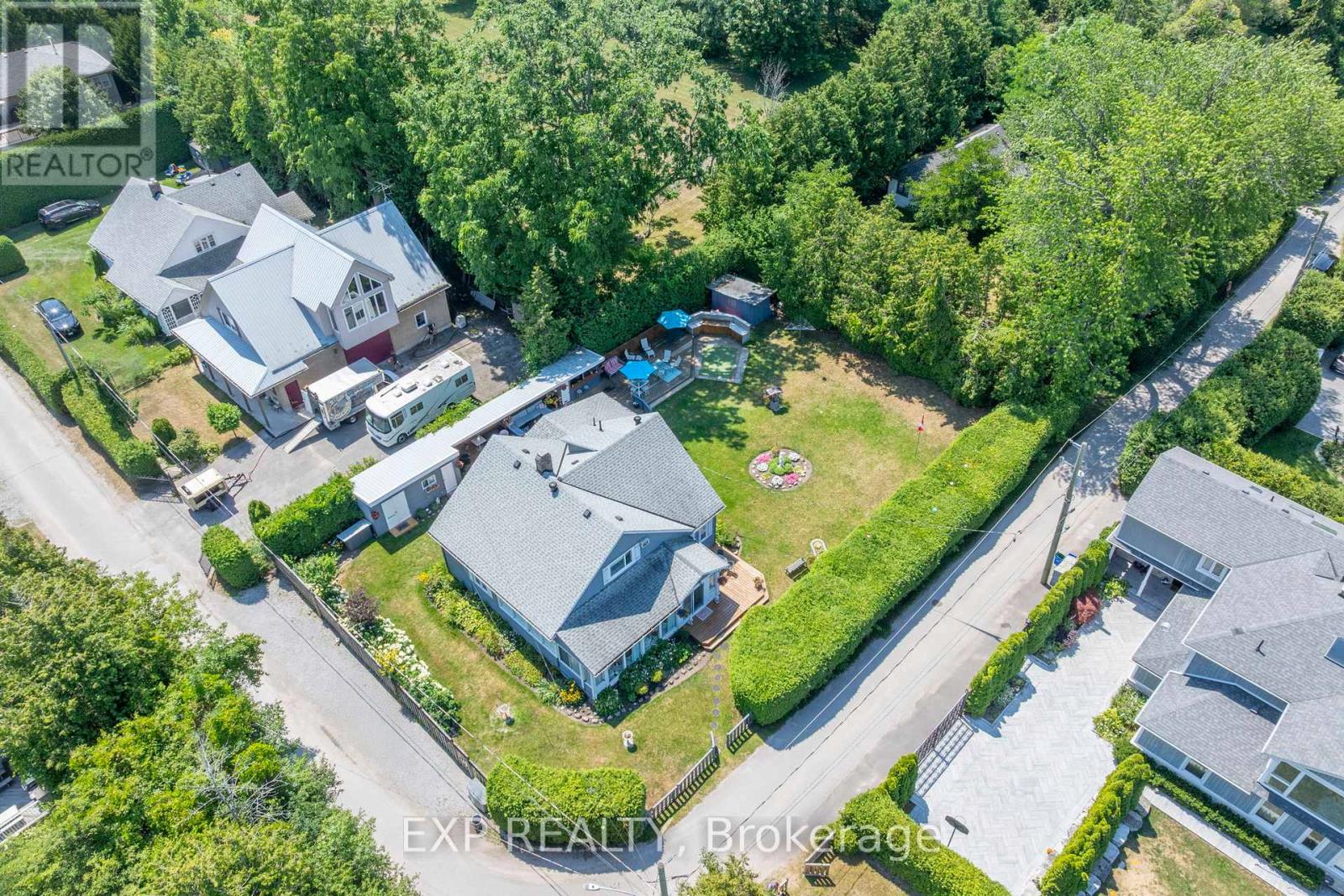 Photo 49 of 45 Westwind Circle, Georgina ON
