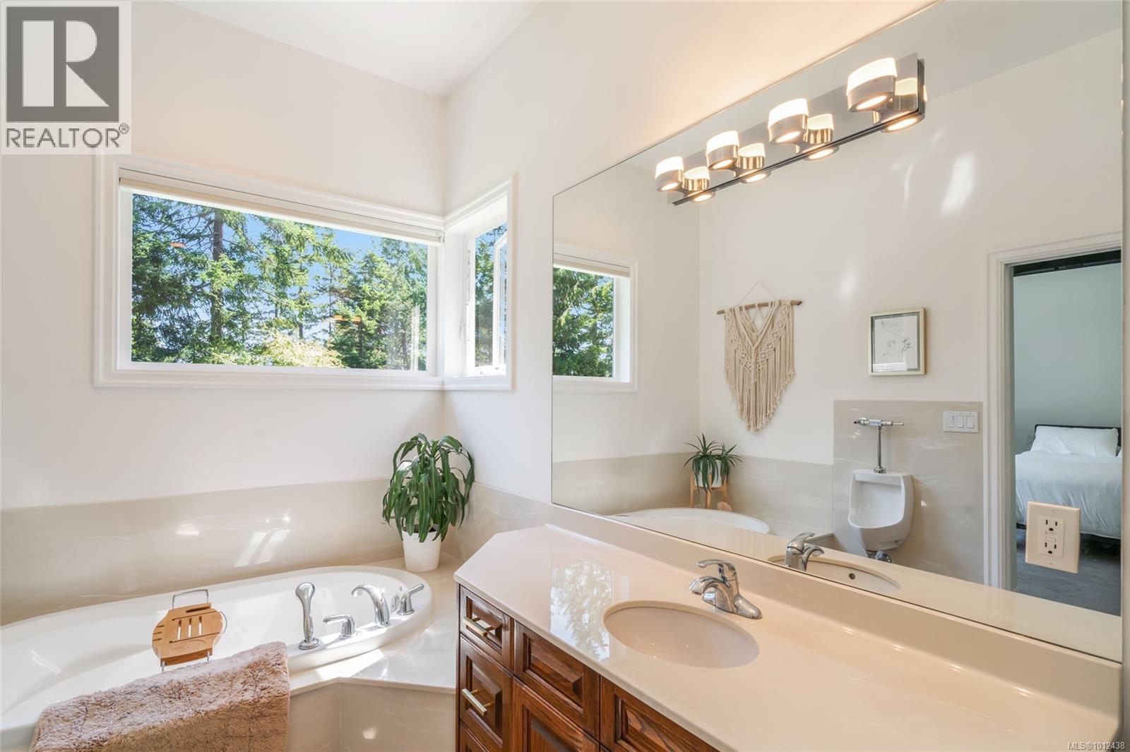 Photo 17 of 2904 Dolphin Dr, Nanoose Bay BC