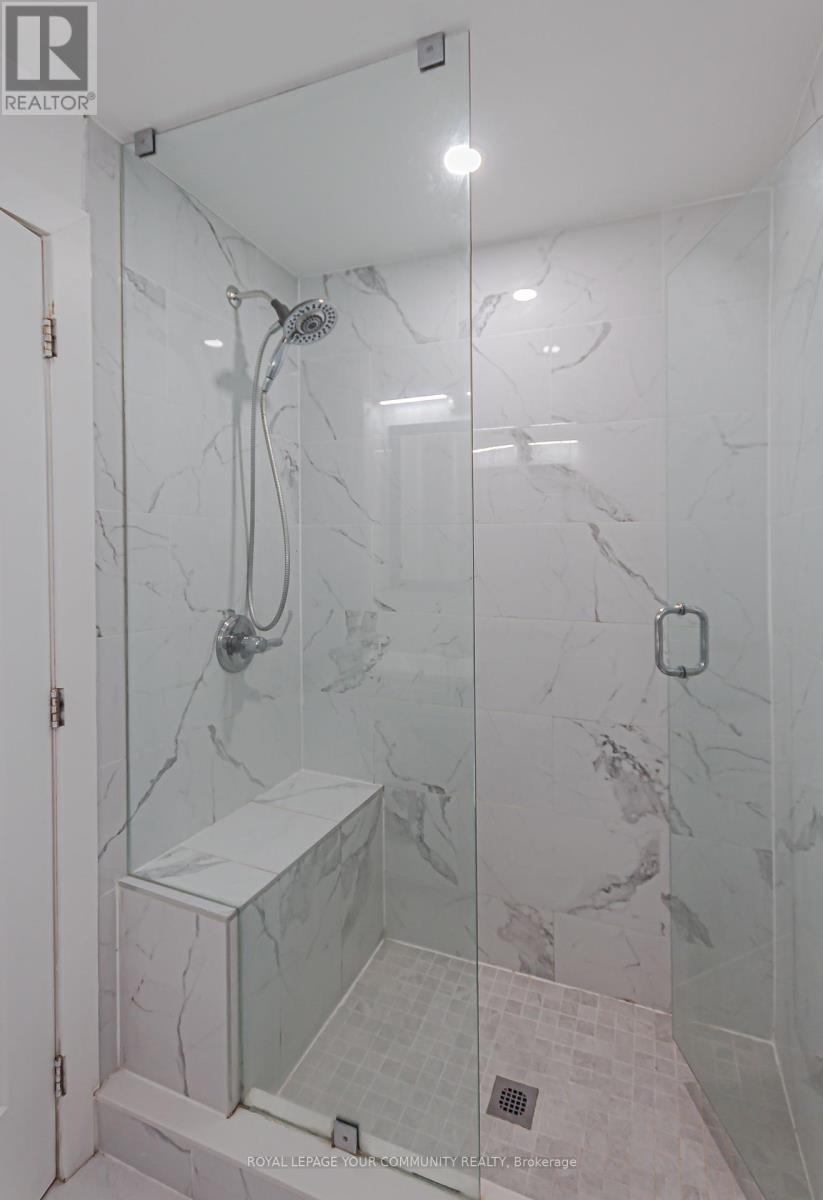 Photo 34 of 89 Gainsborough Road, Toronto ON