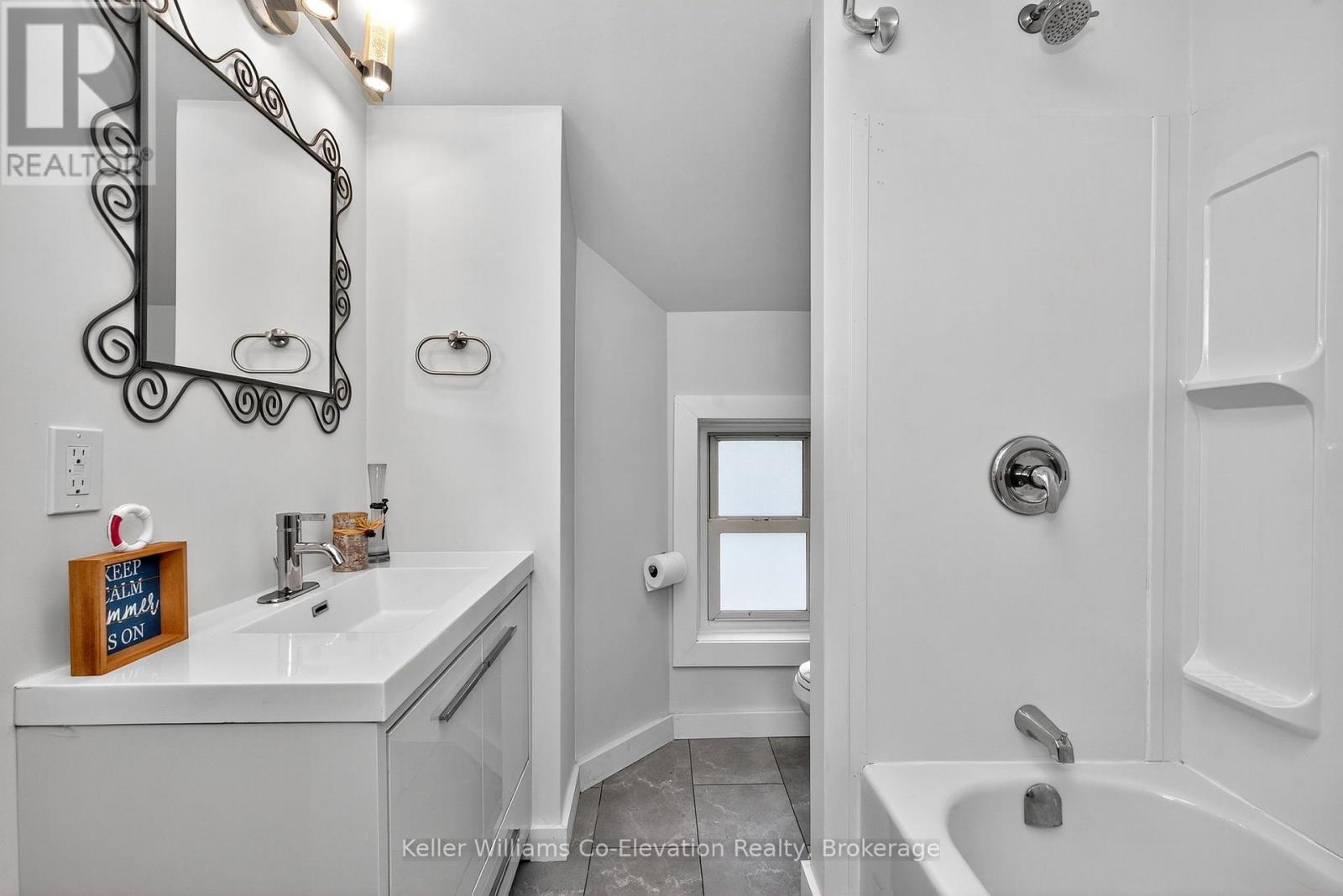 Photo 17 of 245 William Street, Midland ON