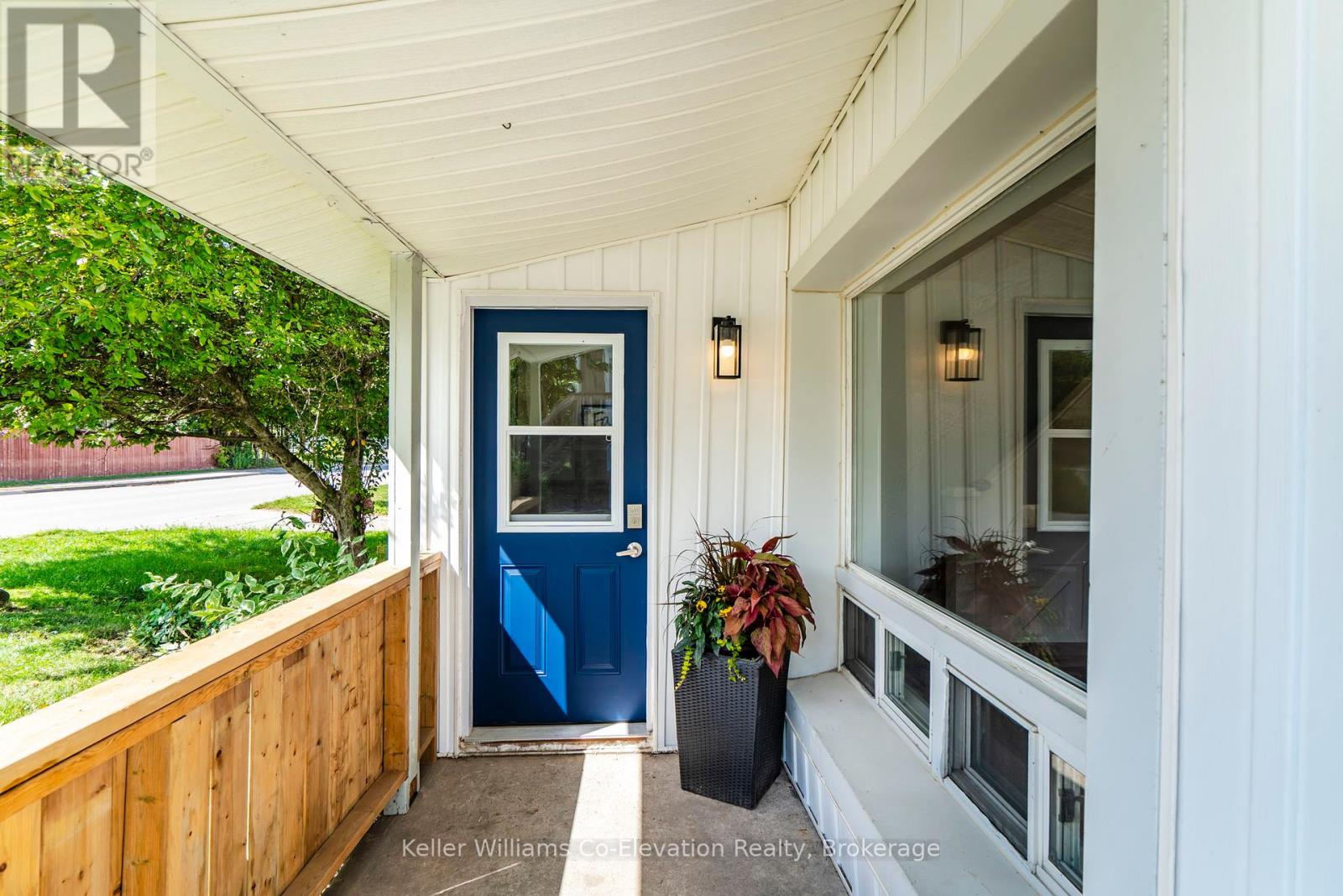 Photo 3 of 245 William Street, Midland ON