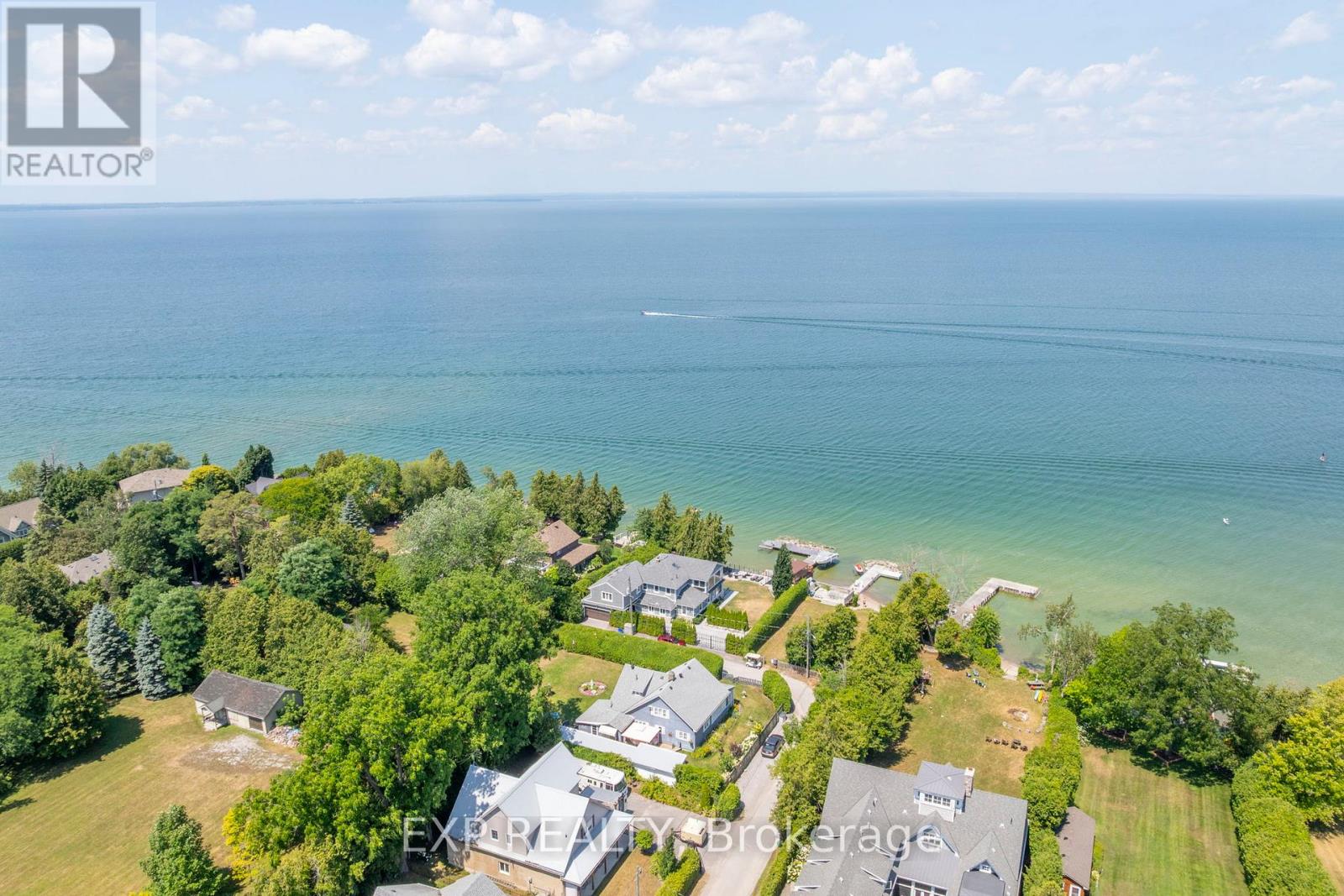 Photo 4 of 45 Westwind Circle, Georgina ON