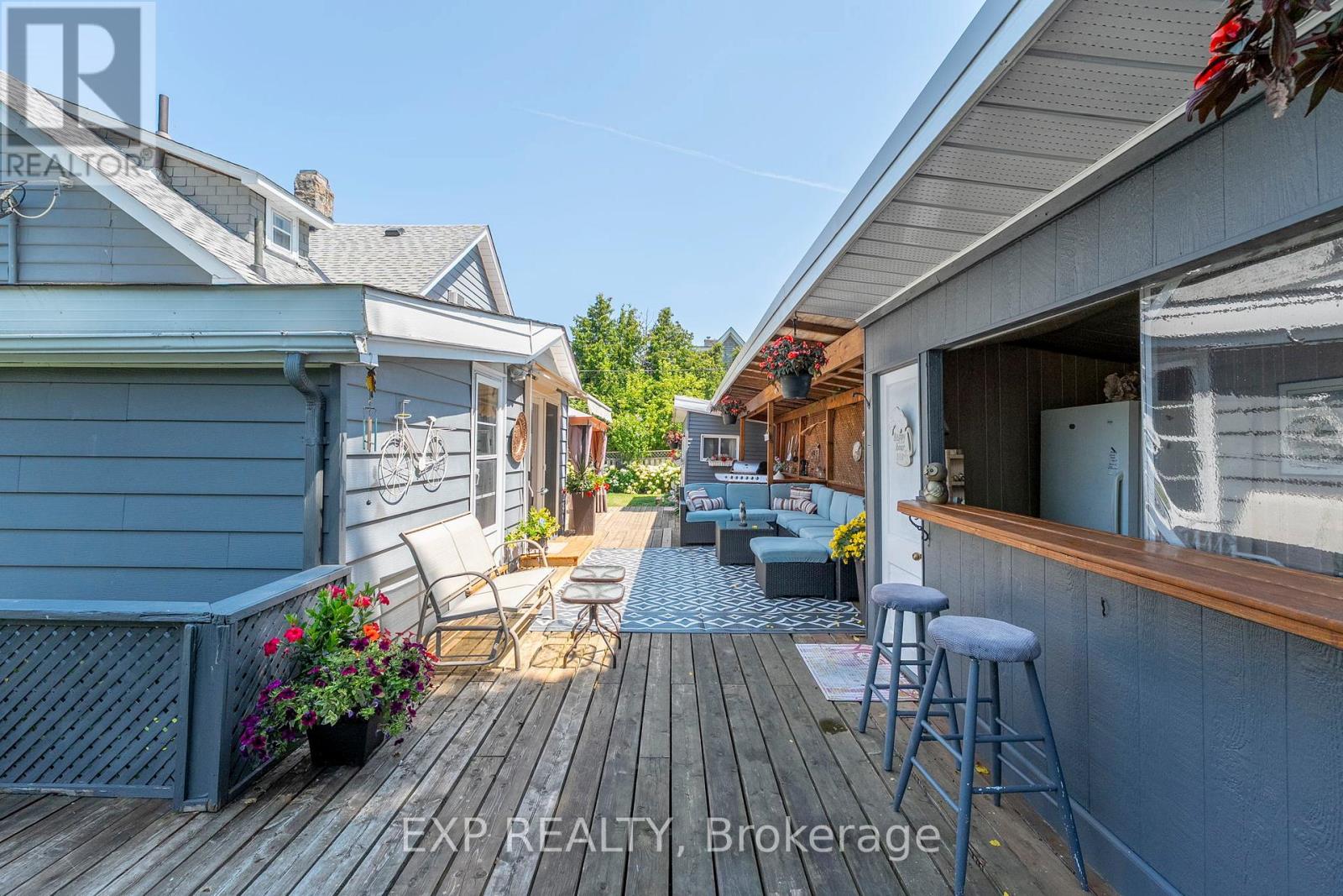 Photo 37 of 45 Westwind Circle, Georgina ON