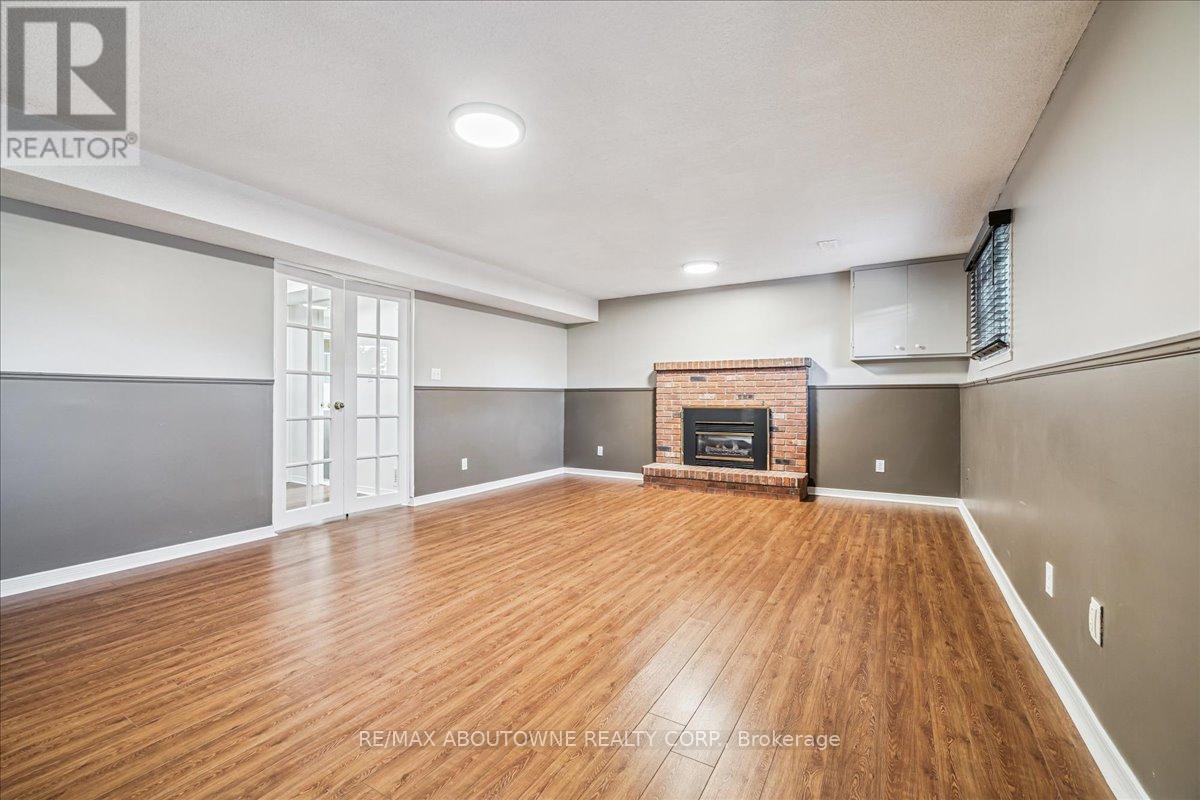 Photo 20 of 371 Park Road N, Grimsby ON