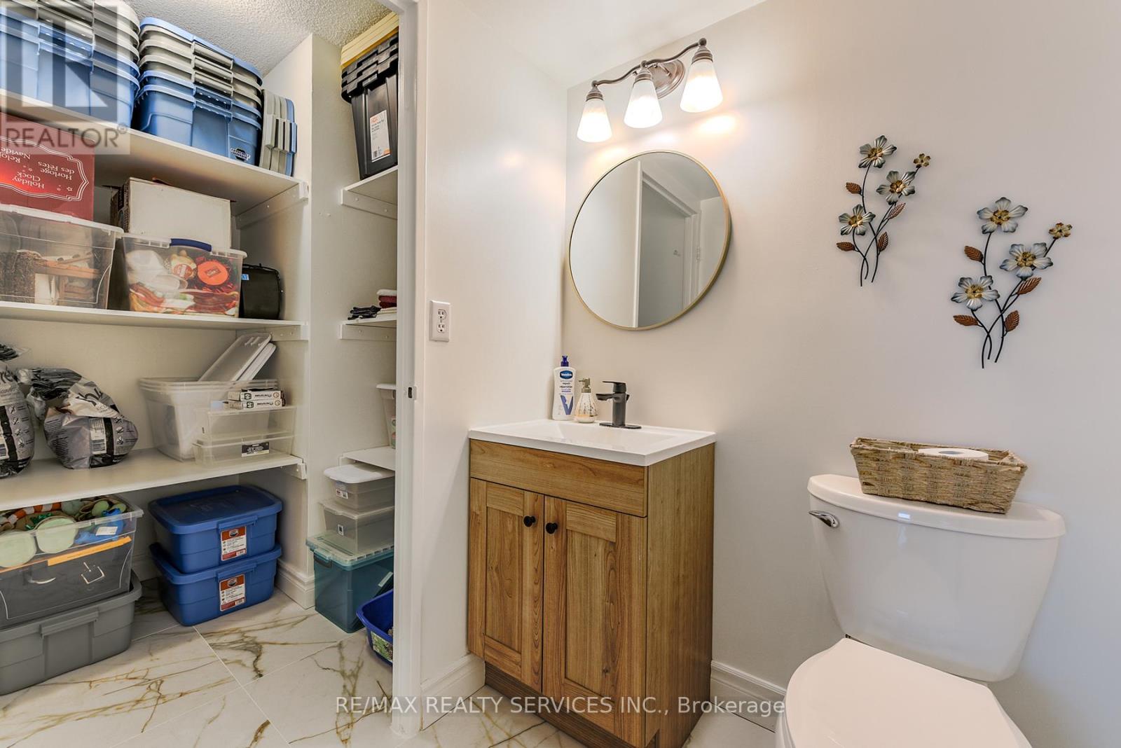 Photo 23 of 302 3 Lisa Street, Brampton ON
