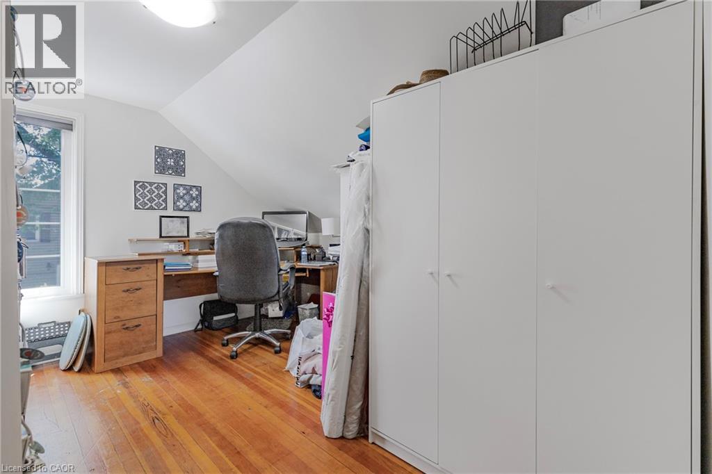 Photo 32 of 1 Mareve Avenue, Hamilton ON