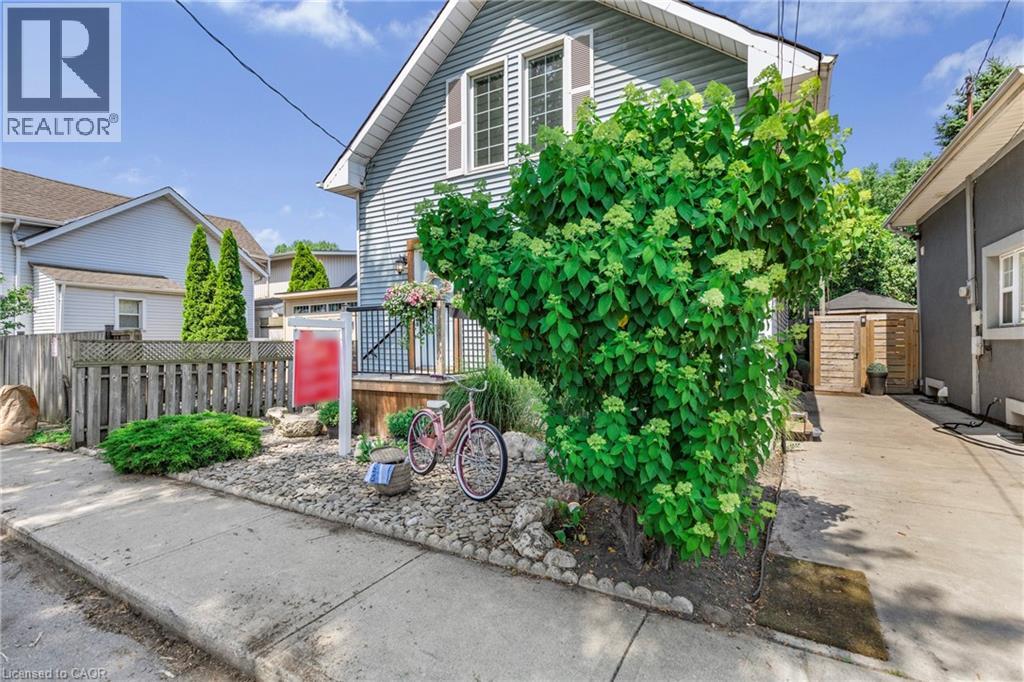 Photo 5 of 1 Mareve Avenue, Hamilton ON