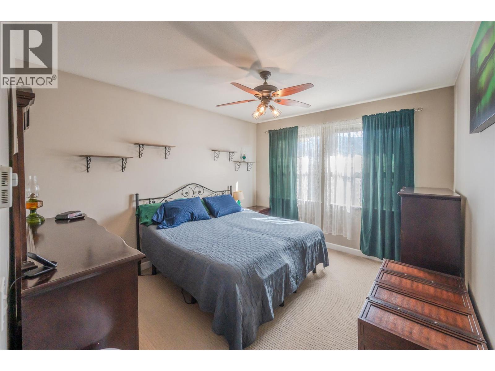 6865 Mountainview Drive, Oliver