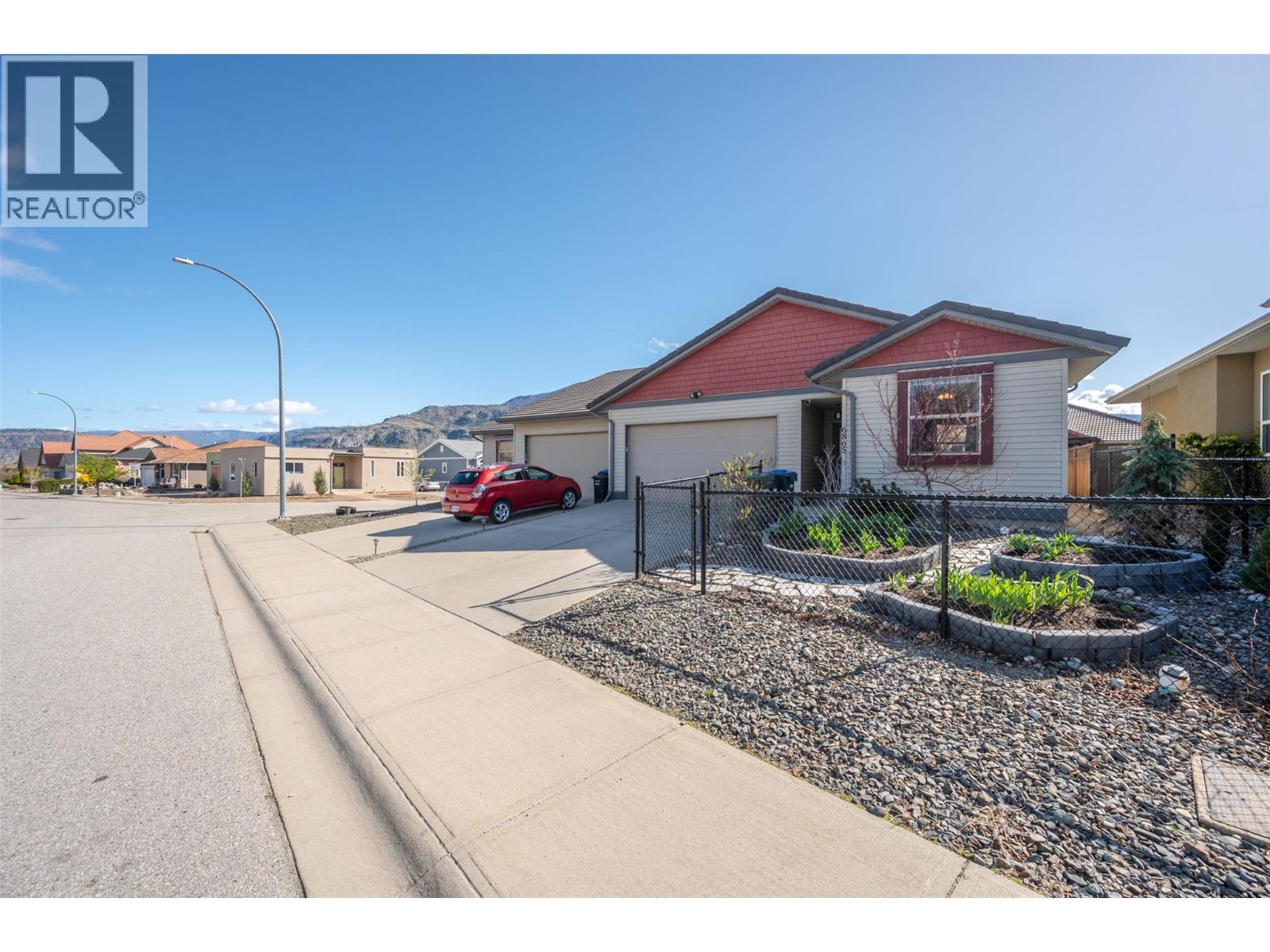 6865 Mountainview Drive, Oliver