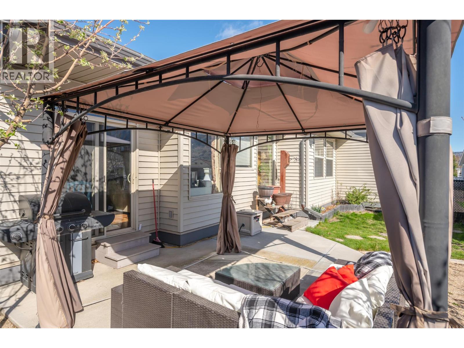 6865 Mountainview Drive, Oliver
