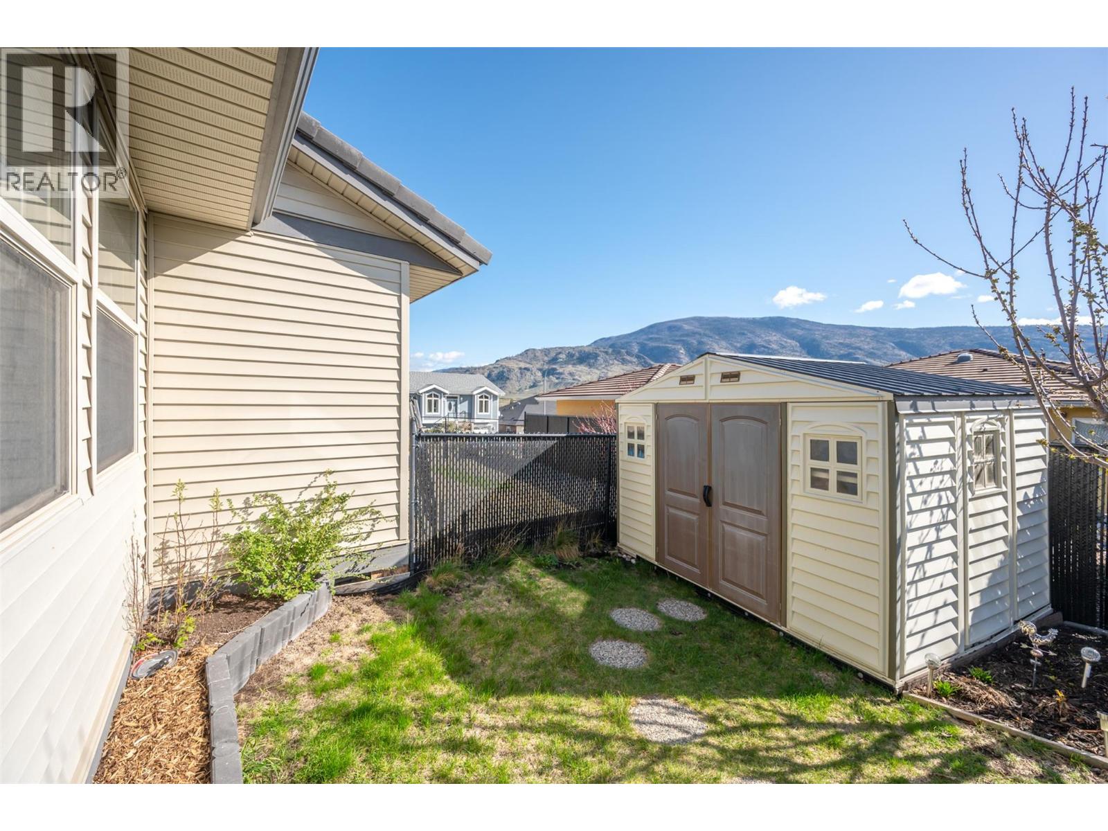 6865 Mountainview Drive, Oliver