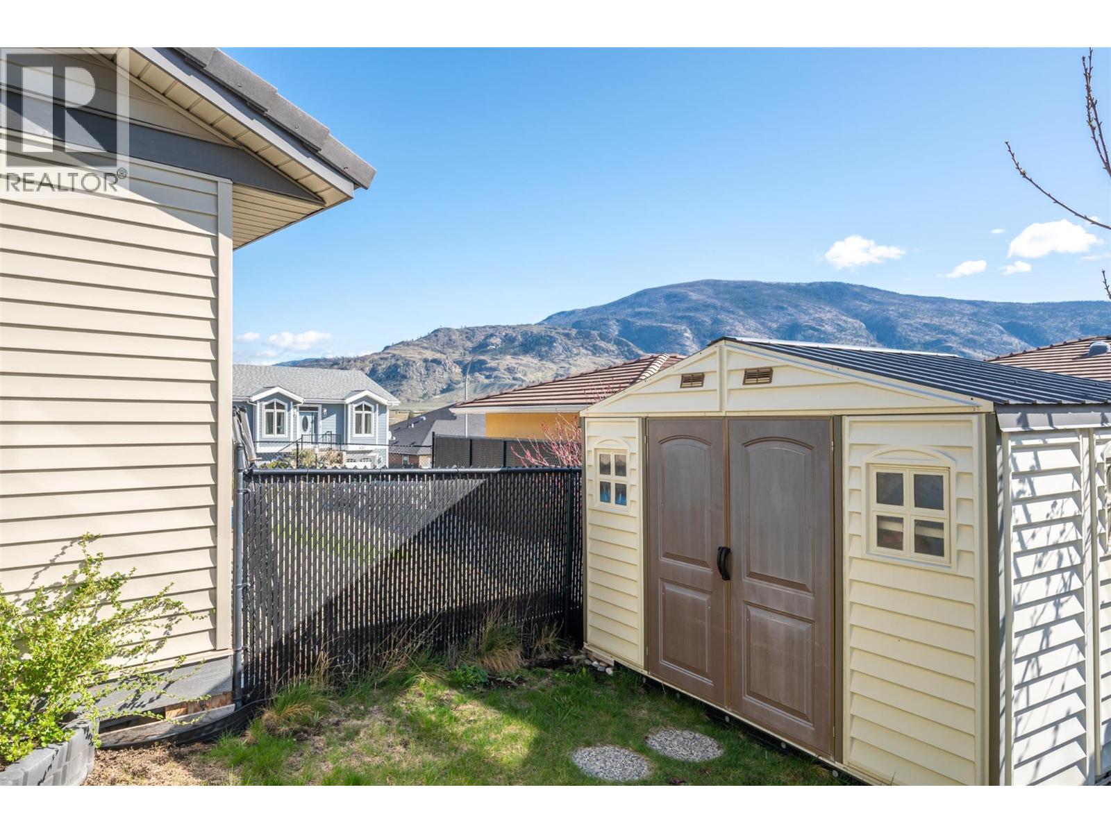 6865 Mountainview Drive, Oliver