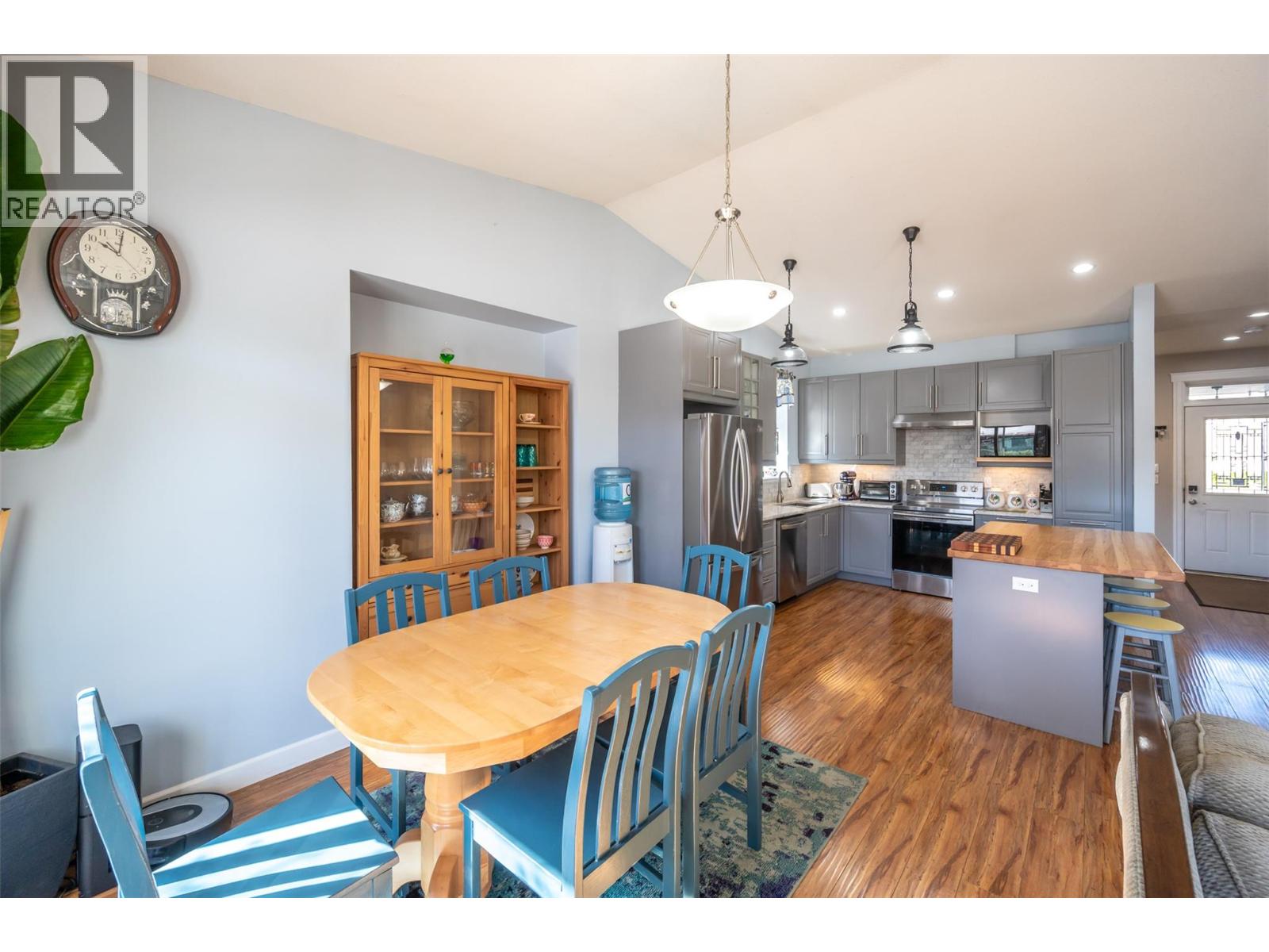 6865 Mountainview Drive, Oliver