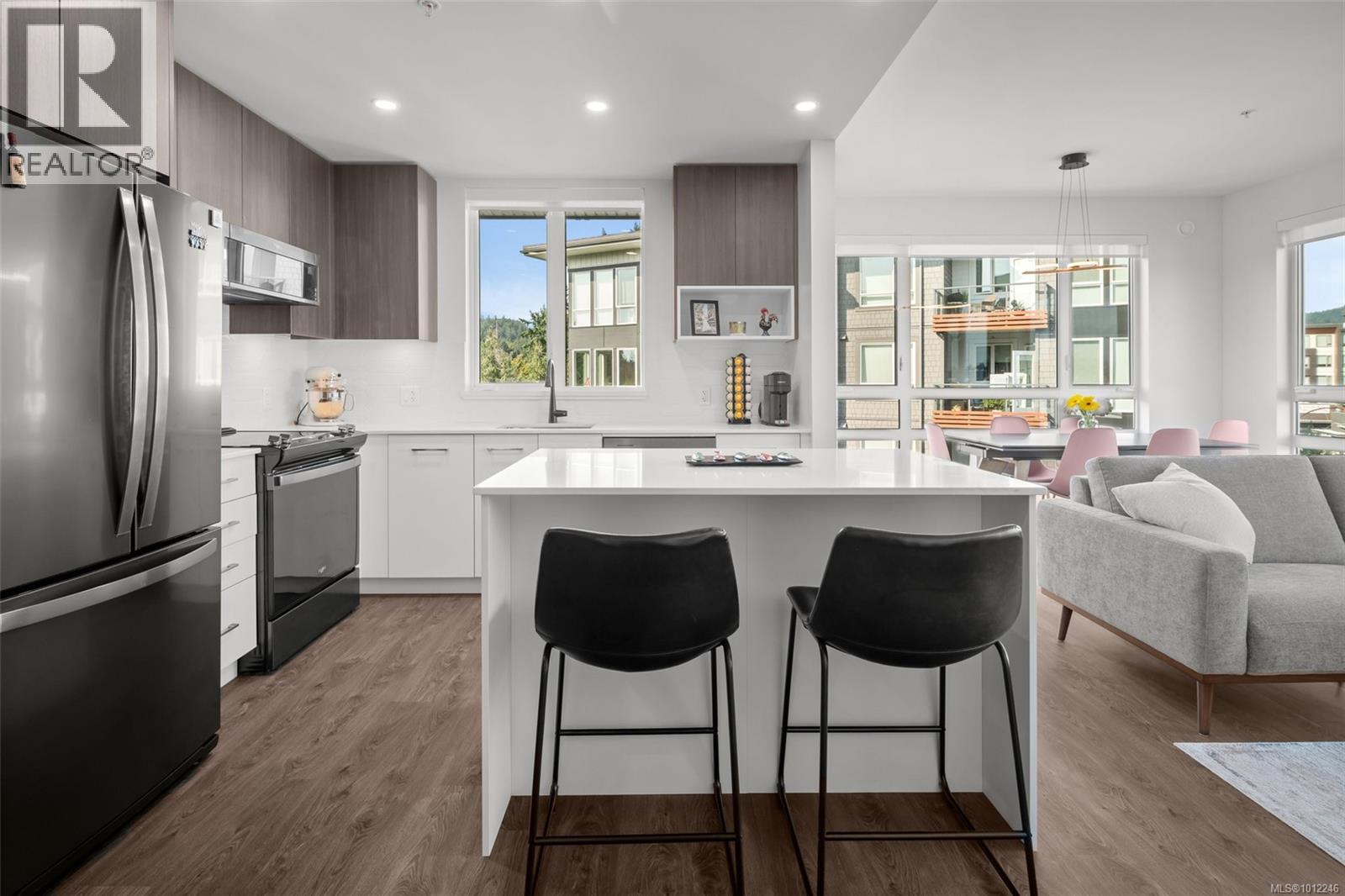 444 920 Reunion Avenue, Langford