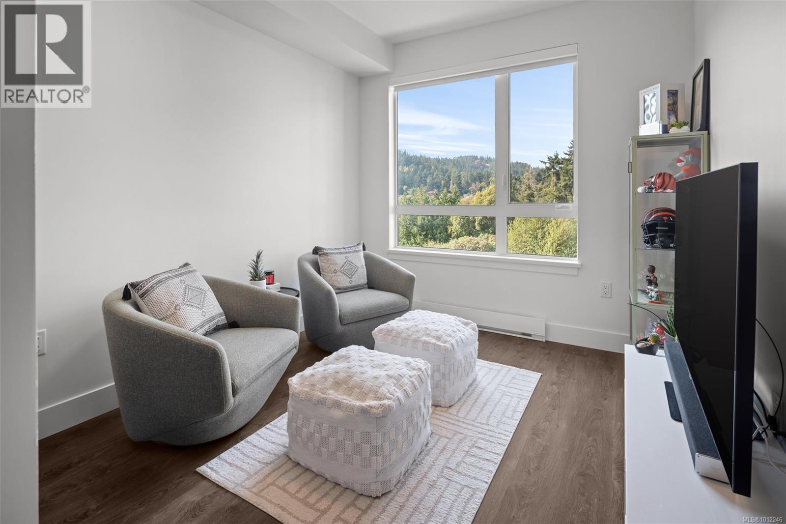 444 920 Reunion Avenue, Langford