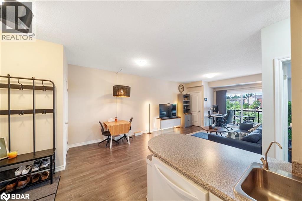 Photo 11 of 43 Ferndale Drive S Unit 209, Barrie ON