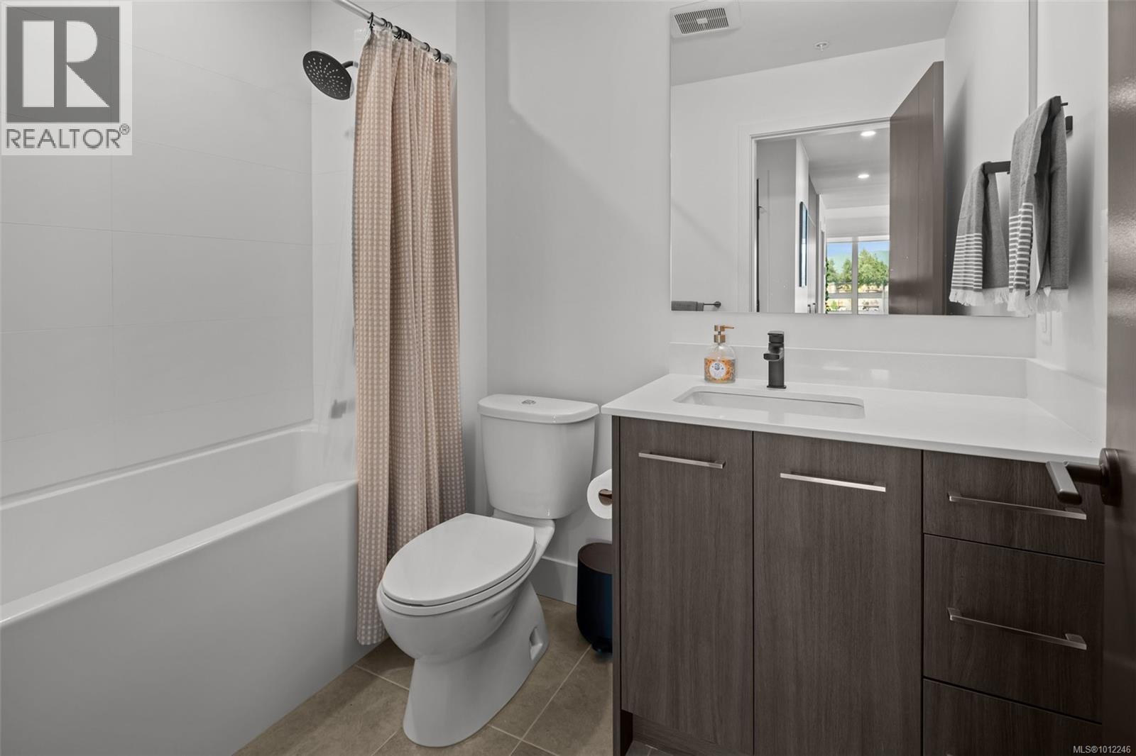 444 920 Reunion Avenue, Langford