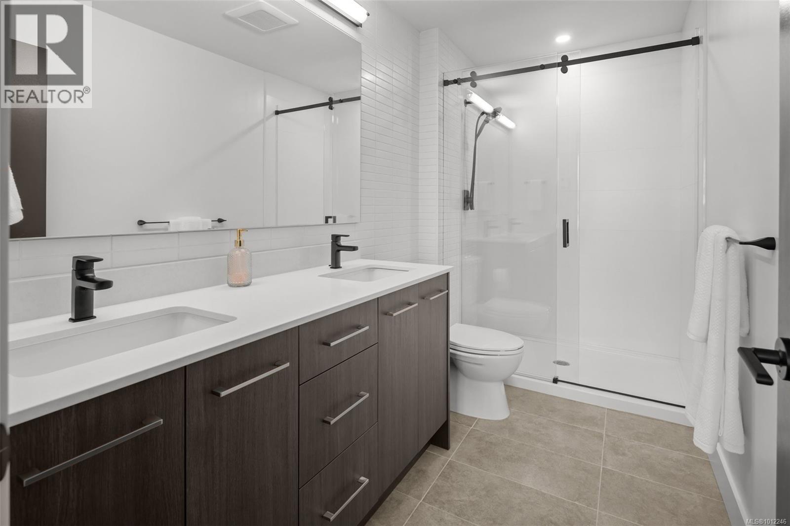 444 920 Reunion Avenue, Langford