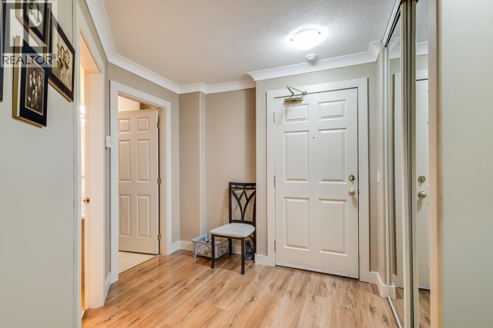 Photo 4 of 255 Aurora Crescent Unit 218, Kelowna BC
