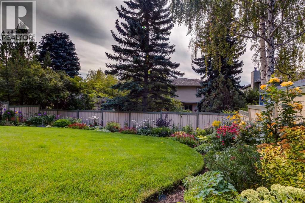 Photo 43 of 79 Woodhaven Road Sw, Calgary AB
