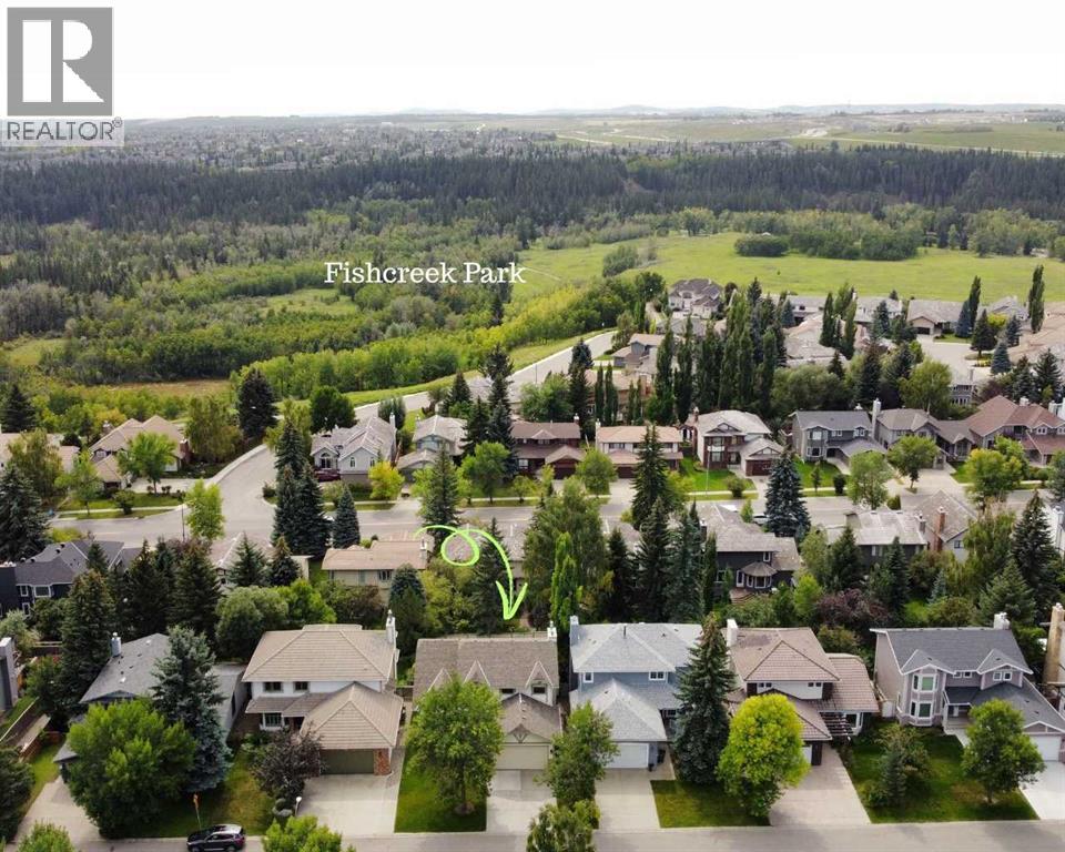 Photo 1 of 79 Woodhaven Road Sw, Calgary AB