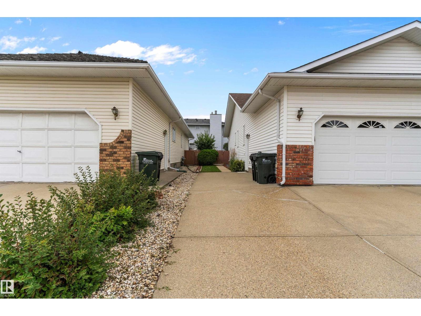 Photo 2 of 58 Nottingham Road, Sherwood Park AB