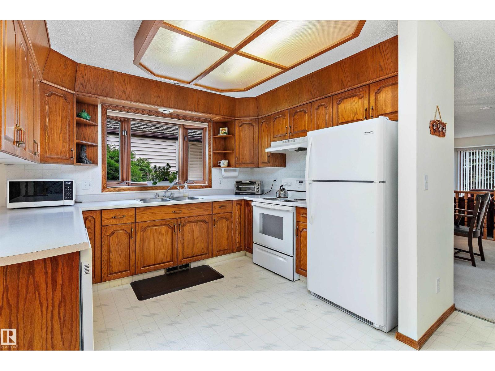 Photo 13 of 58 Nottingham Road, Sherwood Park AB