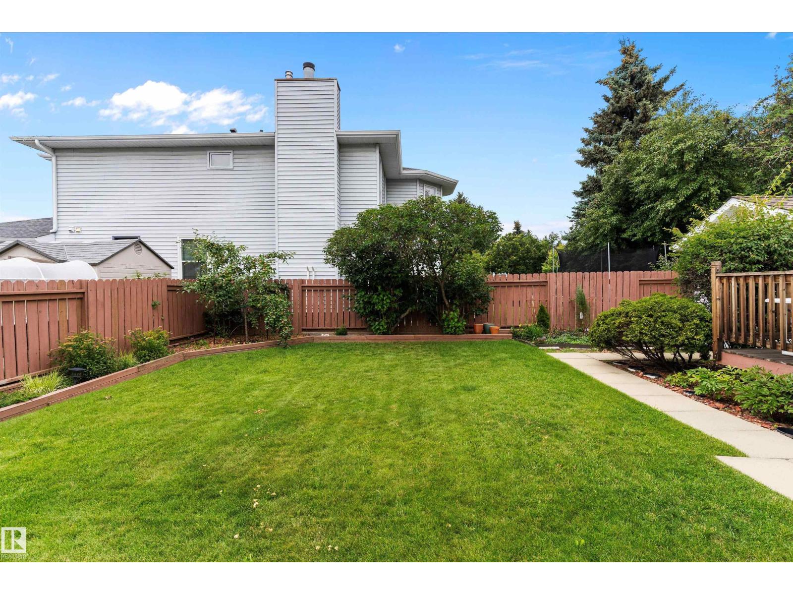 Photo 41 of 58 Nottingham Road, Sherwood Park AB