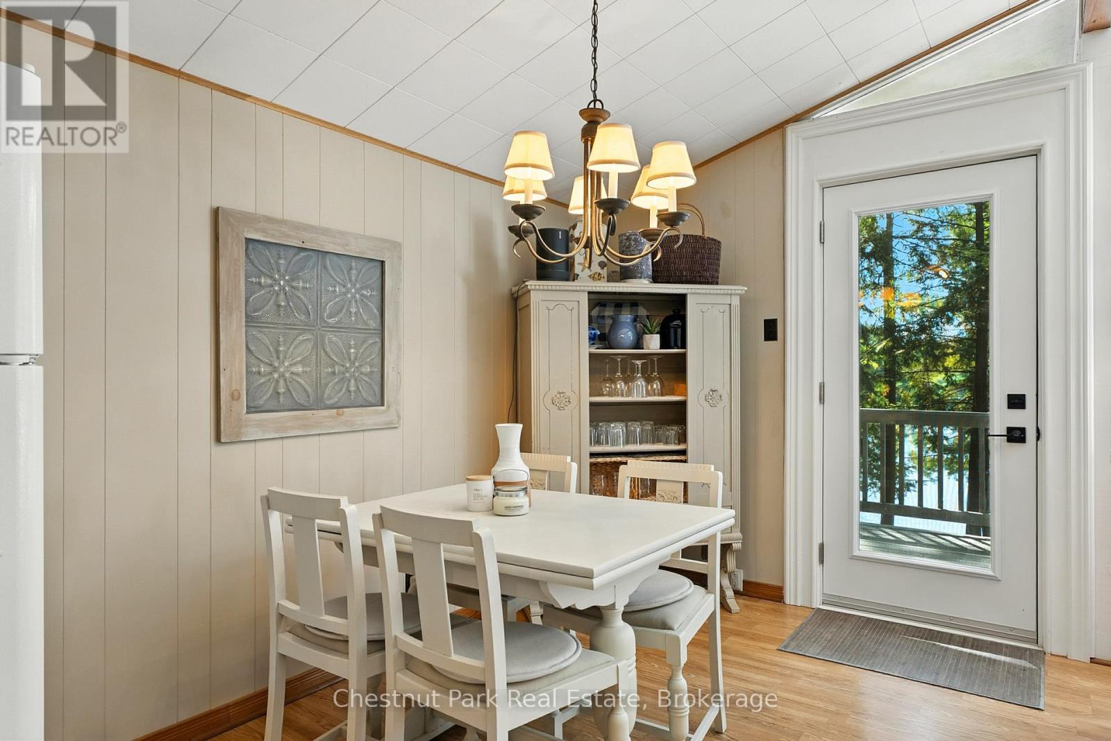 Photo 10 of 5 1192 Whites Road, Muskoka Lakes ON