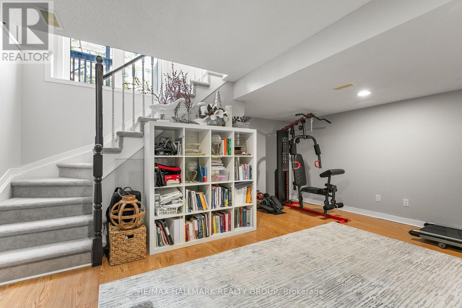Photo 25 of 31 Saddlesmith Circle, Ottawa ON