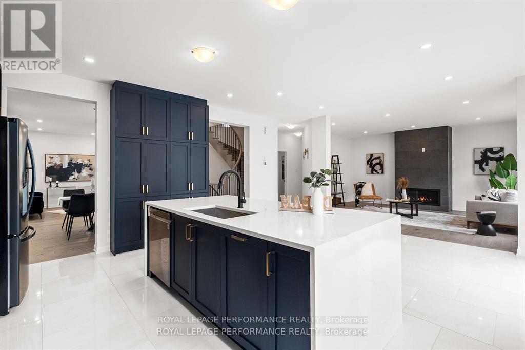 Photo 14 of 95 Ralph Erfle Way, Ottawa ON