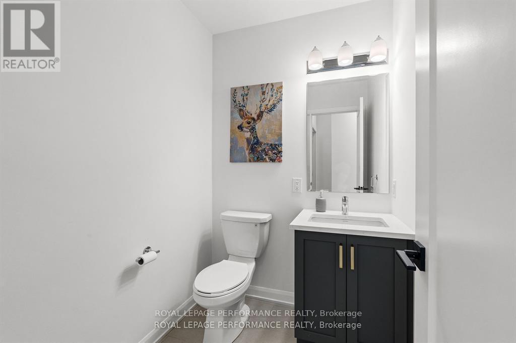 Photo 19 of 95 Ralph Erfle Way, Ottawa ON