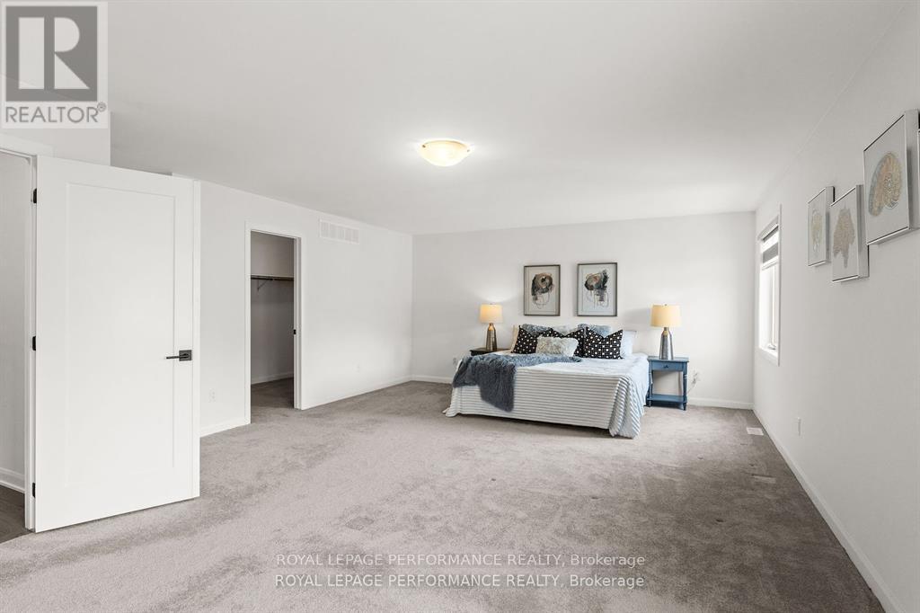 Photo 23 of 95 Ralph Erfle Way, Ottawa ON