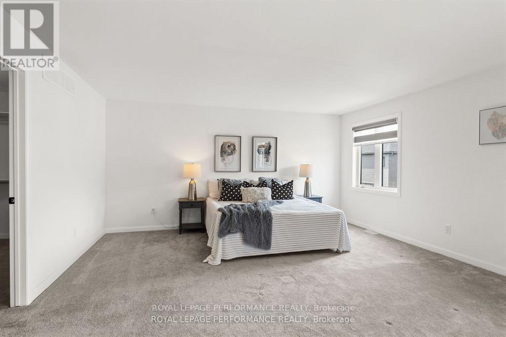 Photo 24 of 95 Ralph Erfle Way, Ottawa ON