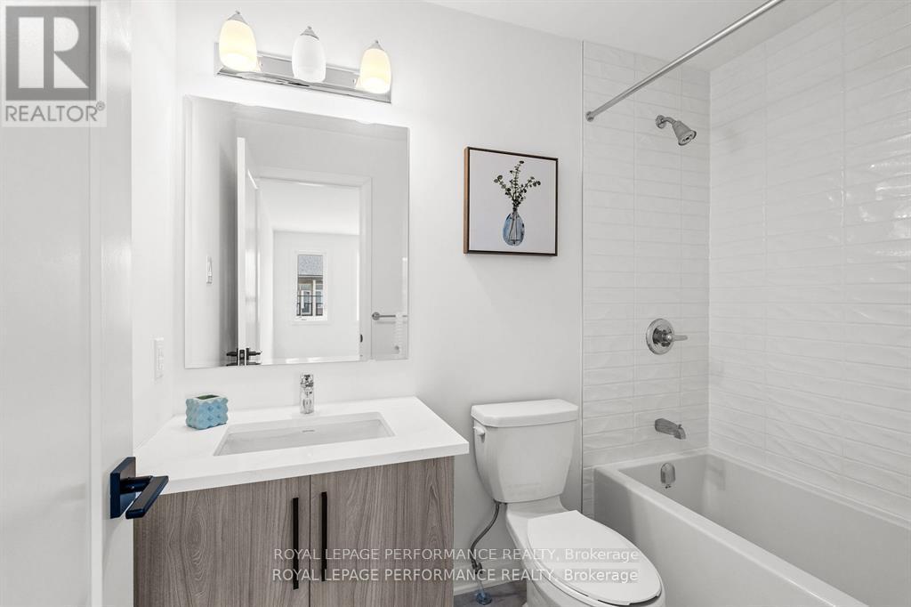 Photo 36 of 95 Ralph Erfle Way, Ottawa ON