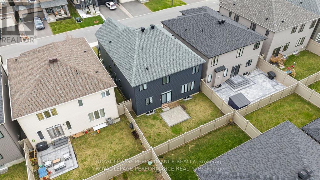 Photo 39 of 95 Ralph Erfle Way, Ottawa ON